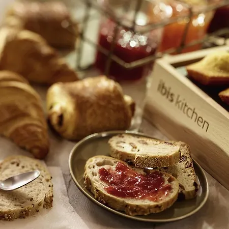 Ibis Centre - Gare Saint-jean 3*