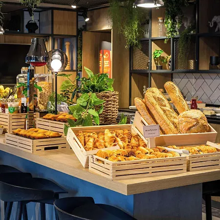 Ibis Centre - Gare Saint-jean Hotel