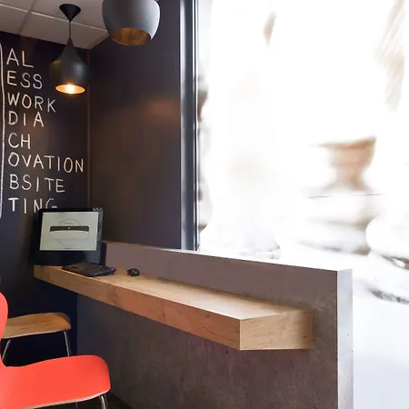 Ibis Centre - Gare Saint-jean Hotel