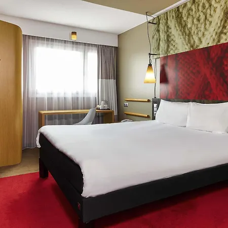 Hotel Ibis Centre - Gare Saint-jean