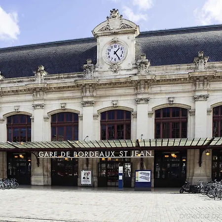 Ibis Centre - Gare Saint-jean Hotel