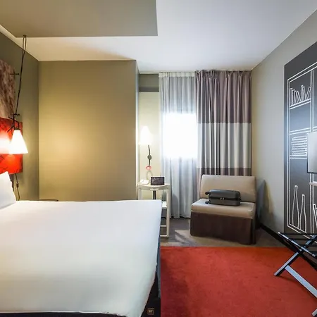 Szálloda Ibis Centre - Gare Saint-jean 3*