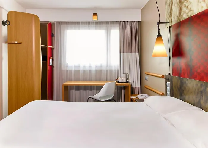 Ibis Centre - Gare Saint-jean 3*