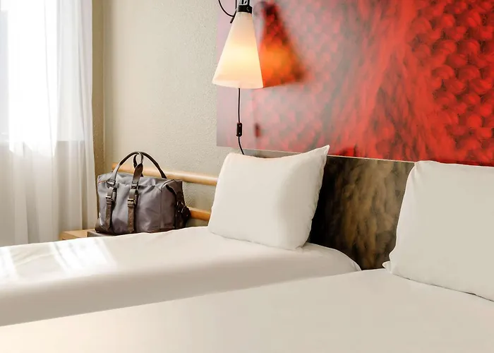 Ibis Centre - Gare Saint-jean מלון בורדו