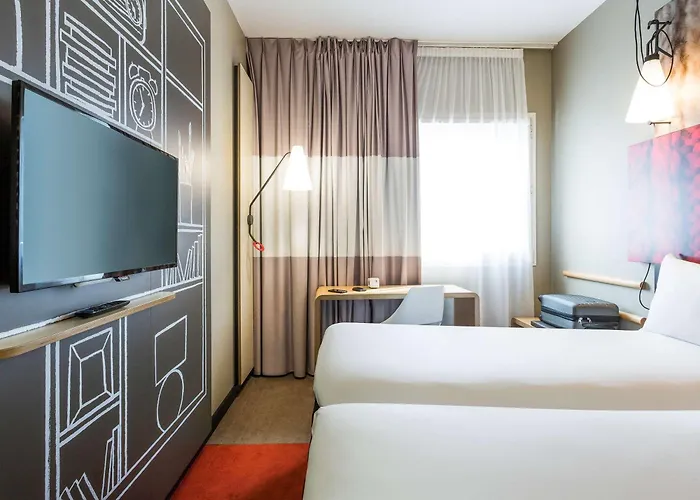 Ibis Centre - Gare Saint-jean 3*