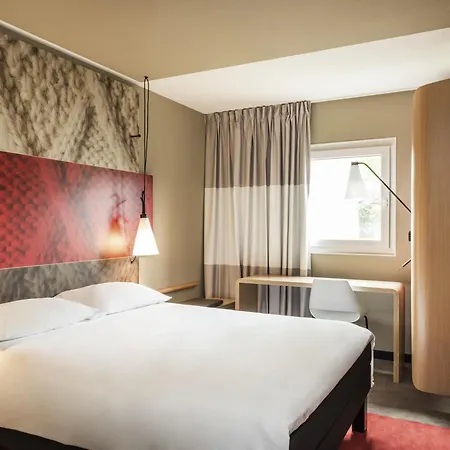 Hotel Ibis Centre - Gare Saint-jean