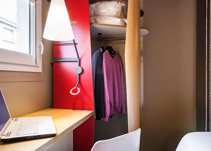 Hotel Ibis Centre - Gare Saint-jean 3*