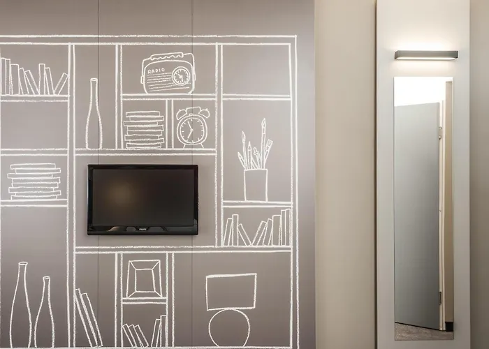 Ibis Centre - Gare Saint-jean Hotell 3*