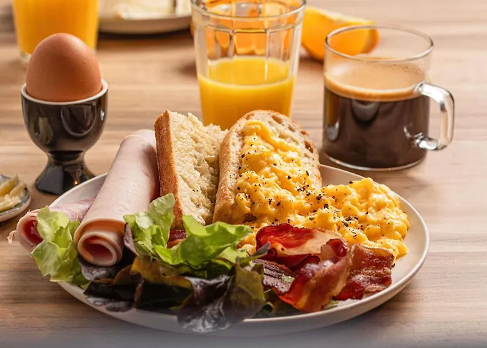 波尔多市中心圣让车站宜必思酒店 酒店 波尔多