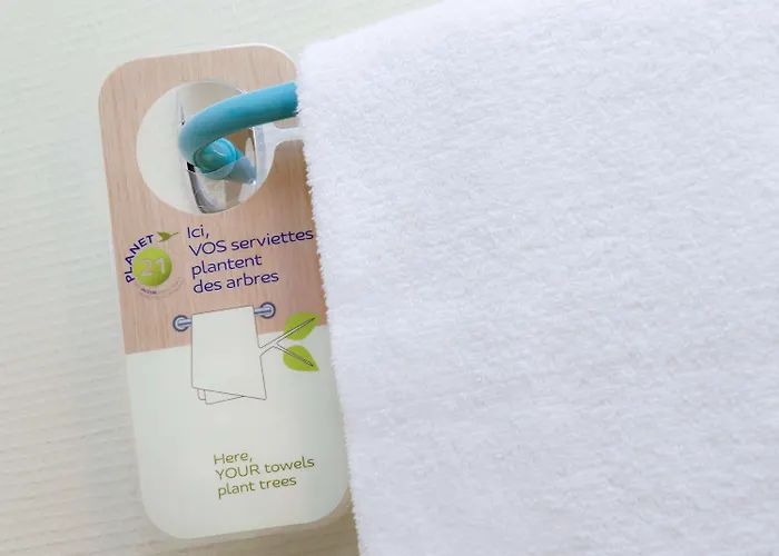 波尔多市中心圣让车站宜必思酒店 3*