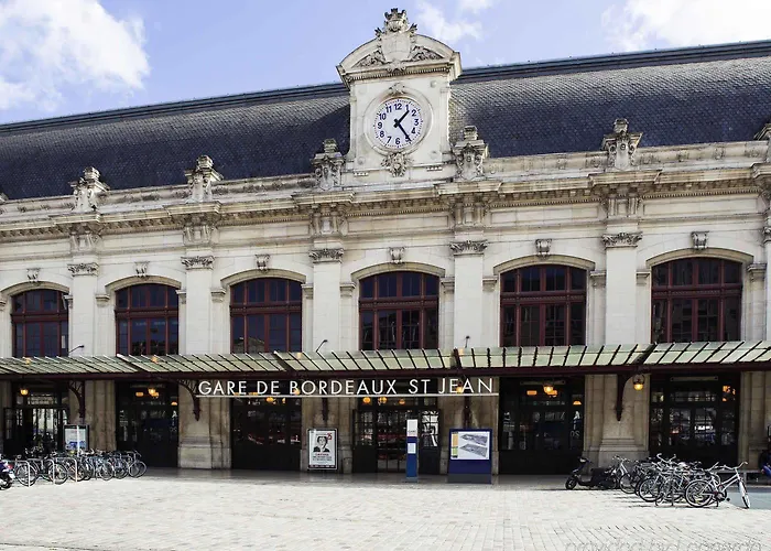 Ibis Centre - Gare Saint-jean Hotel