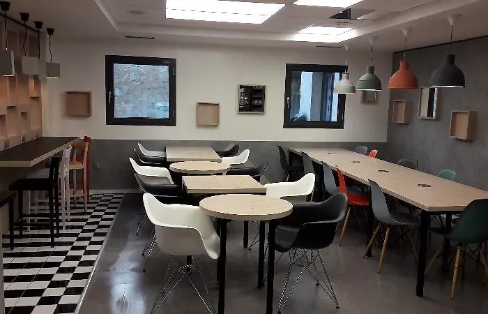 酒店 波尔多市中心圣让车站宜必思酒店 波尔多